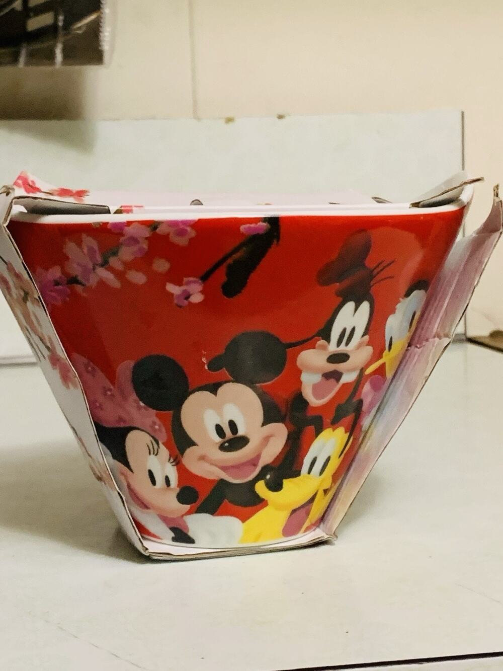 Disney Minnie Mouse 6” Ramen Noodle Bowl Red Hearts &Bows Pattern & Chopsticks
